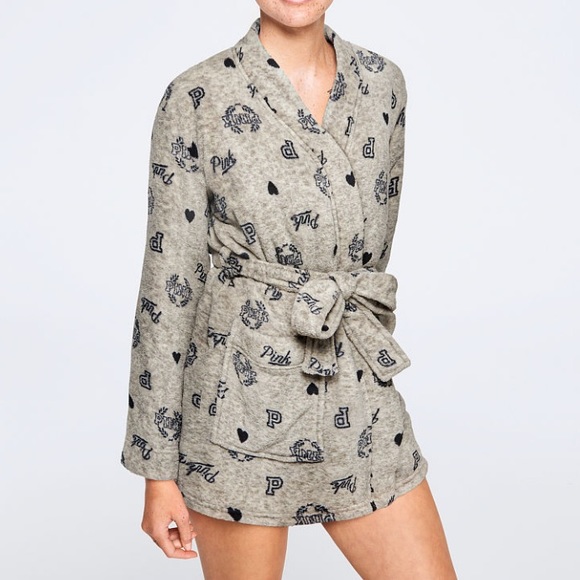 Victoria’s Secret PINK TEDDY ROBE - Picture 1 of 3